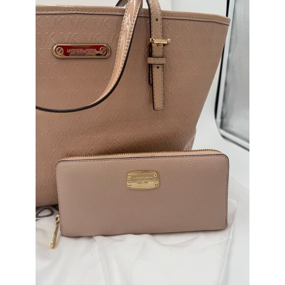 Michael Kors Handbag & Wallet Set Monogram Shiny Peach Tan Leather Gold Plate - Picture 2 of 16